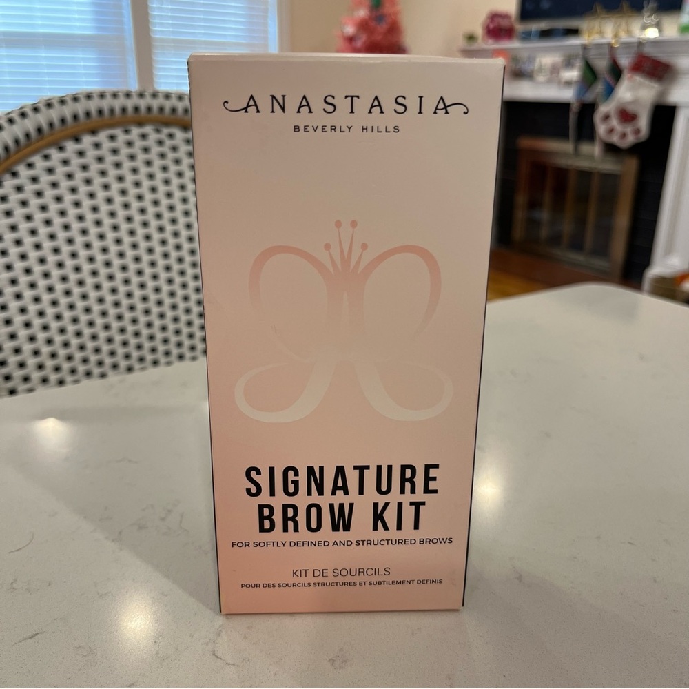 Anastasia Beverly Hills Signature Brow Kit Soft Brown